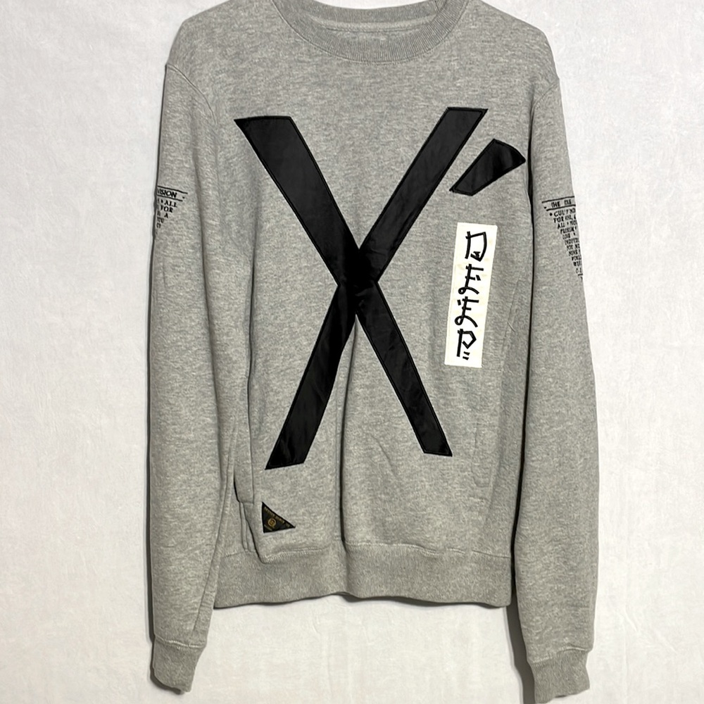10.Deep USA Crewneck Sweater